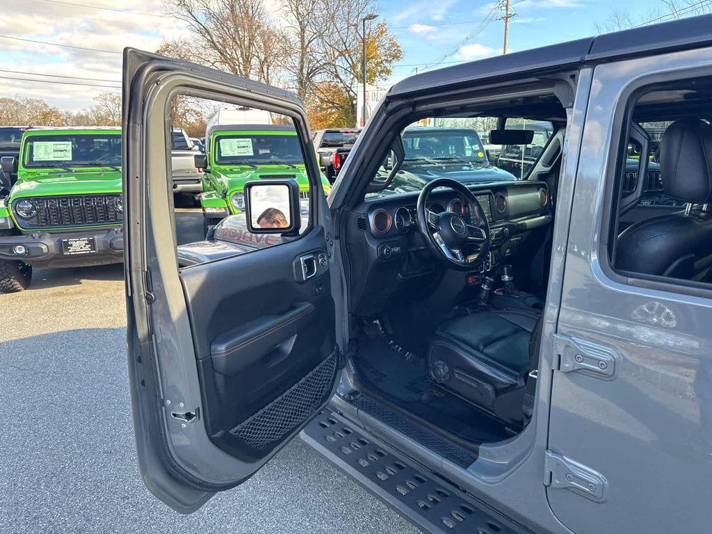 used 2021 Jeep Gladiator car, priced at $34,890
