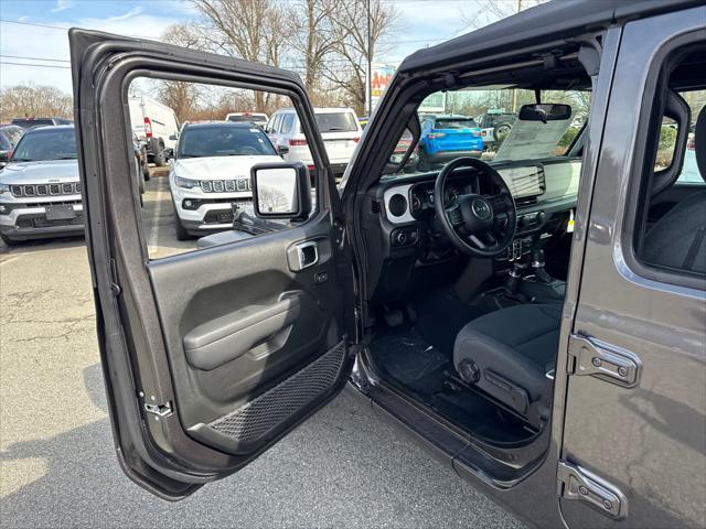 new 2025 Jeep Wrangler car, priced at $35,165