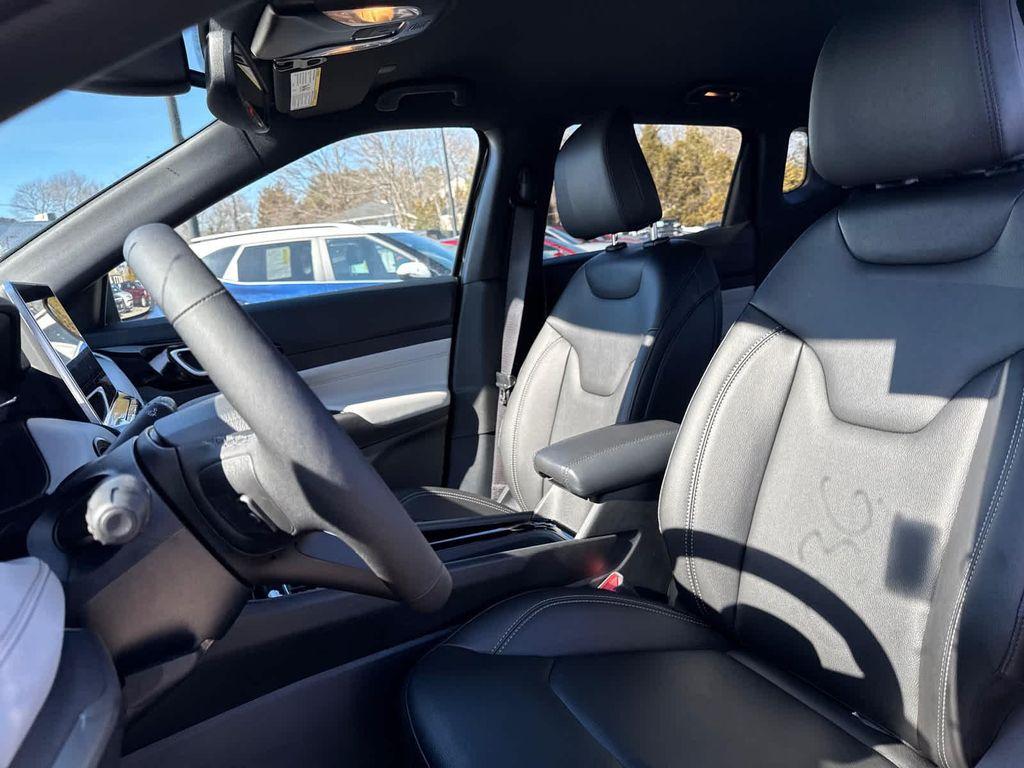 new 2025 Jeep Compass car, priced at $31,730