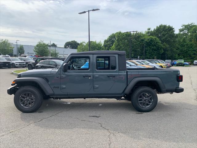 new 2025 Jeep Gladiator car, priced at $40,263