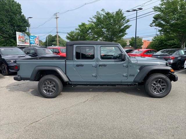 new 2025 Jeep Gladiator car, priced at $40,263