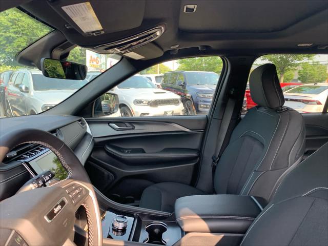 new 2025 Jeep Grand Cherokee car, priced at $36,440