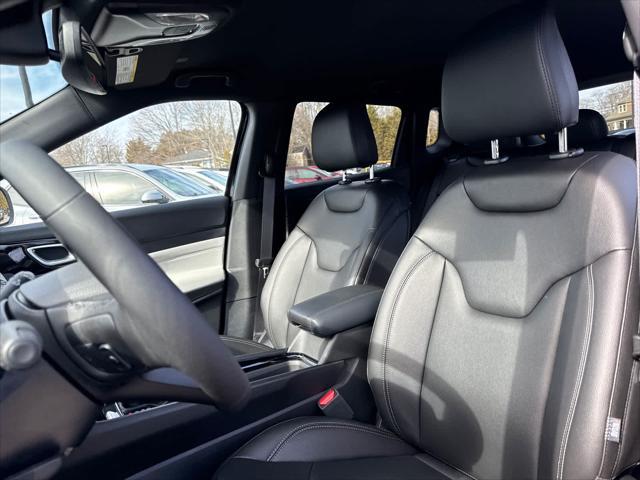new 2025 Jeep Compass car, priced at $30,895