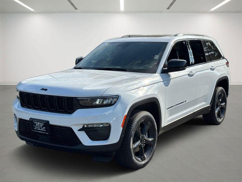 new 2025 Jeep Grand Cherokee car, priced at $47,811