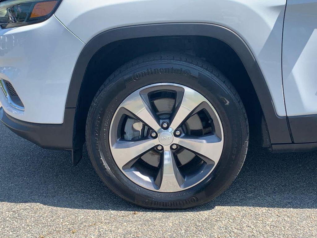 used 2019 Jeep Cherokee car, priced at $20,500