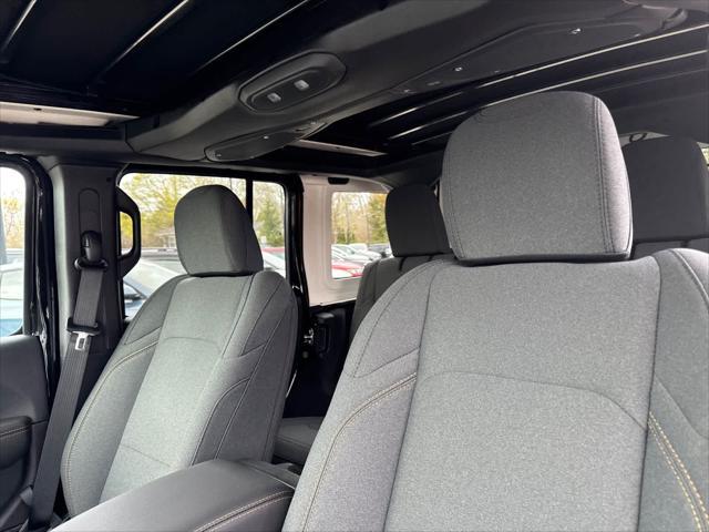 new 2025 Jeep Wrangler car, priced at $48,635