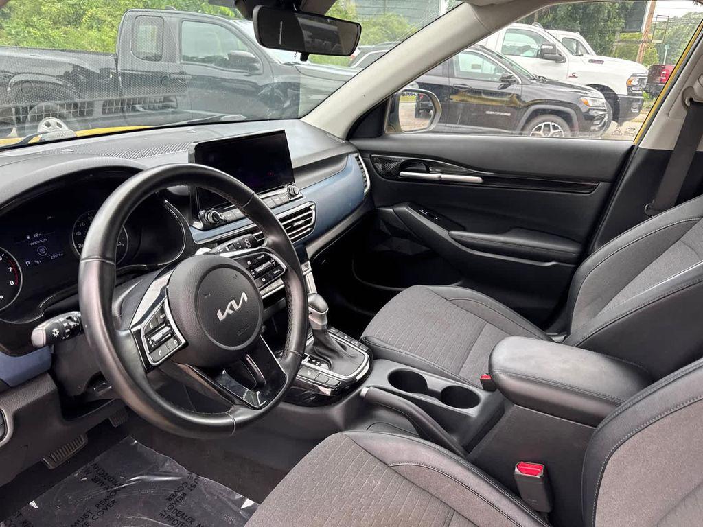 used 2023 Kia Seltos car, priced at $20,400