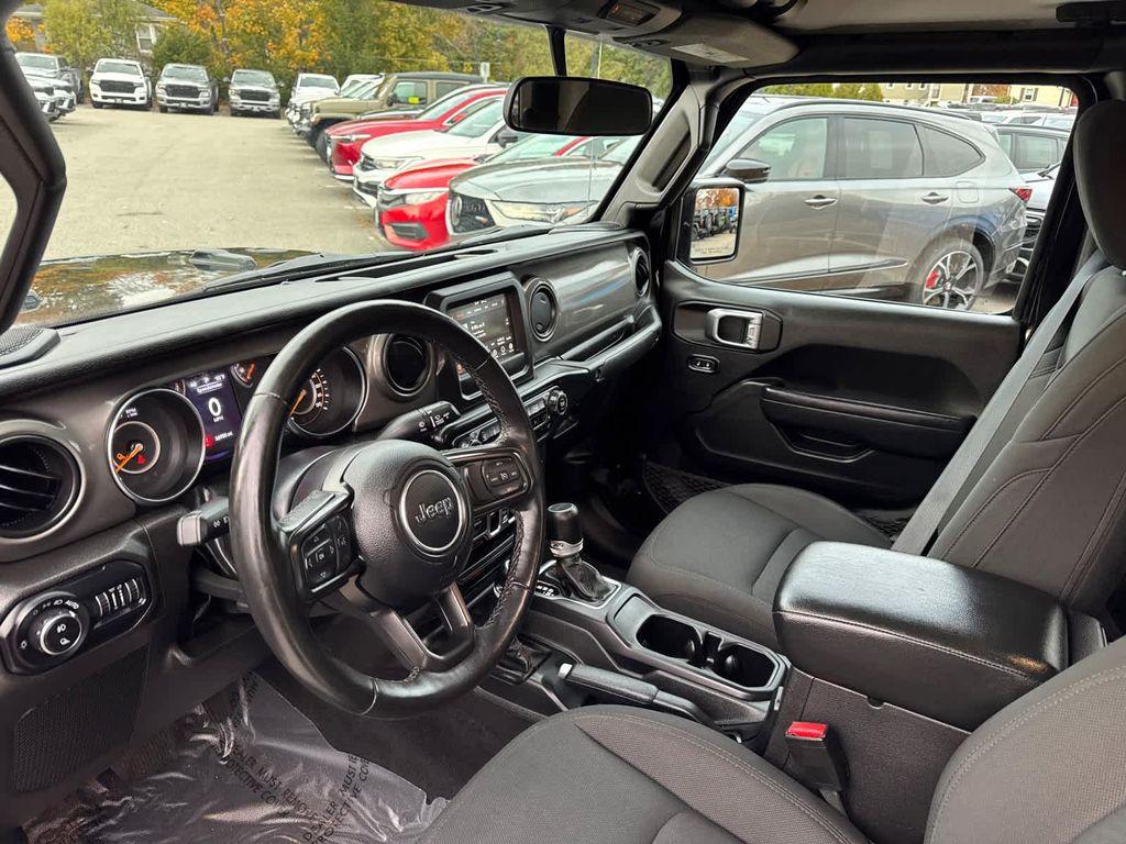 used 2022 Jeep Gladiator car, priced at $31,300