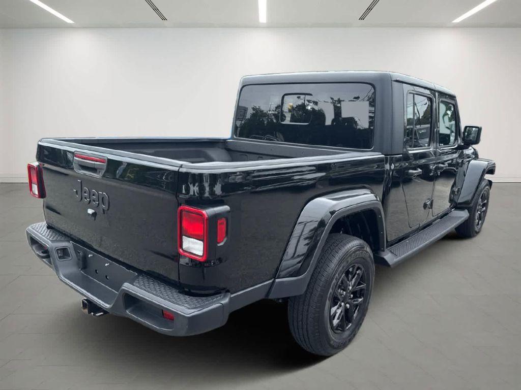 used 2022 Jeep Gladiator car, priced at $32,400