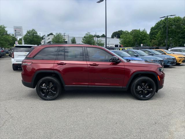 used 2022 Jeep Grand Cherokee car, priced at $32,300