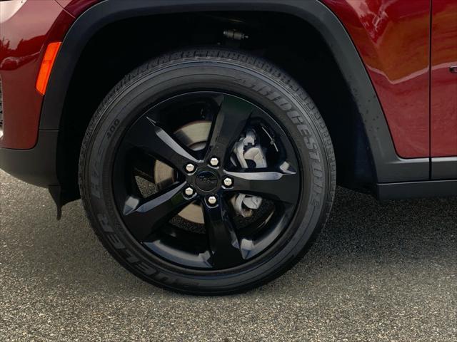 used 2022 Jeep Grand Cherokee car, priced at $32,300