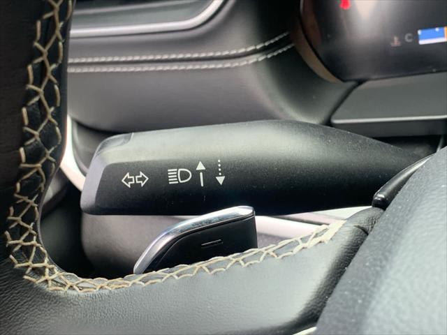 used 2022 Jeep Grand Cherokee car, priced at $32,300