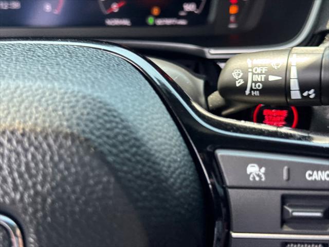used 2025 Honda Civic Si car, priced at $30,900