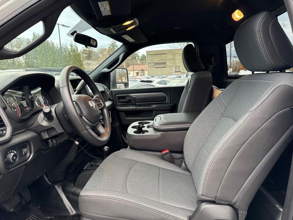 new 2024 Ram 3500 car, priced at $59,368