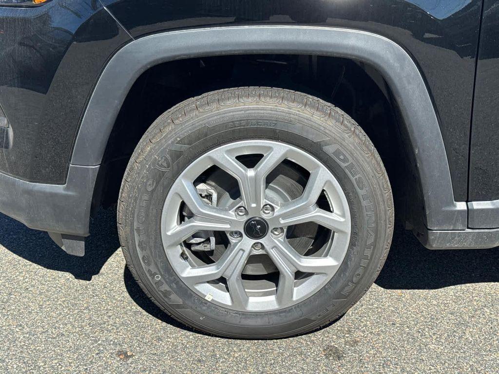 new 2025 Jeep Compass car, priced at $30,089