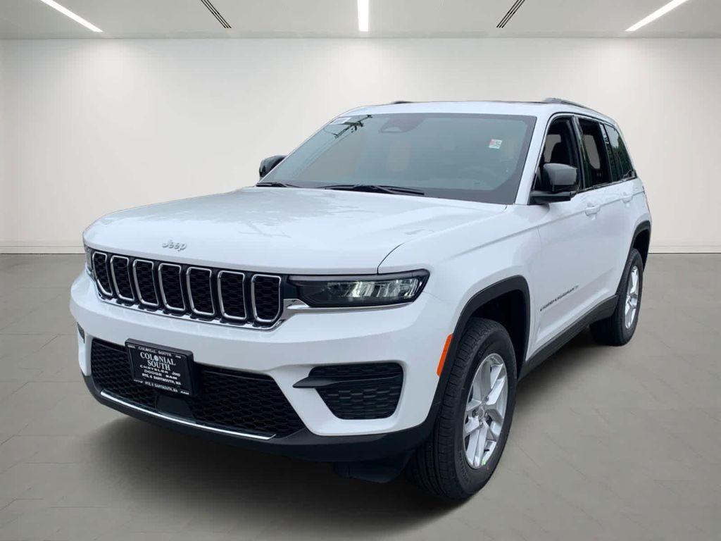 new 2025 Jeep Grand Cherokee car, priced at $37,452