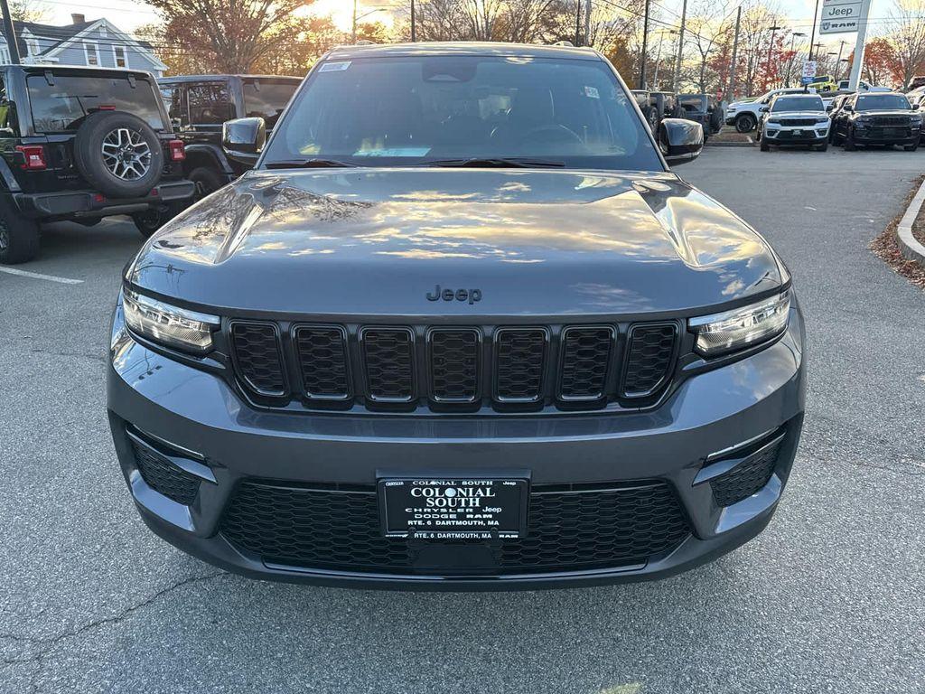 new 2025 Jeep Grand Cherokee car, priced at $47,968