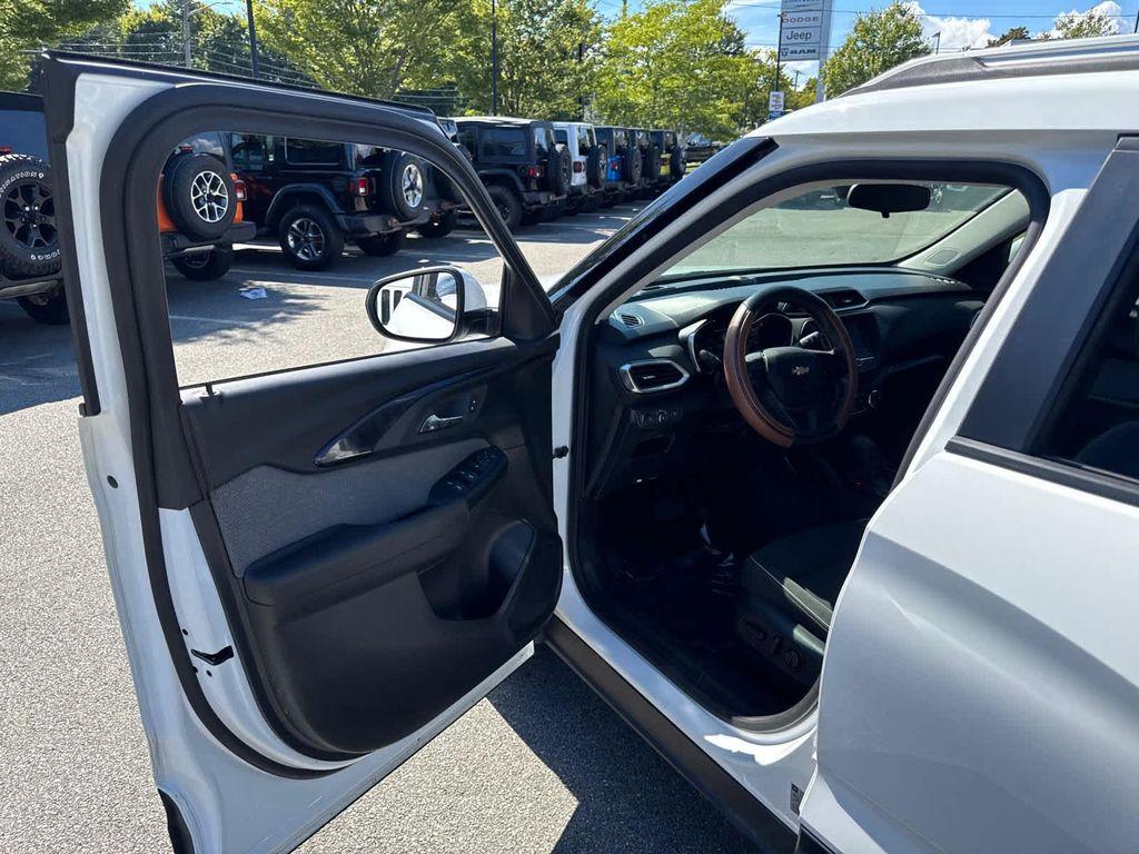 used 2022 Chevrolet TrailBlazer car, priced at $17,900