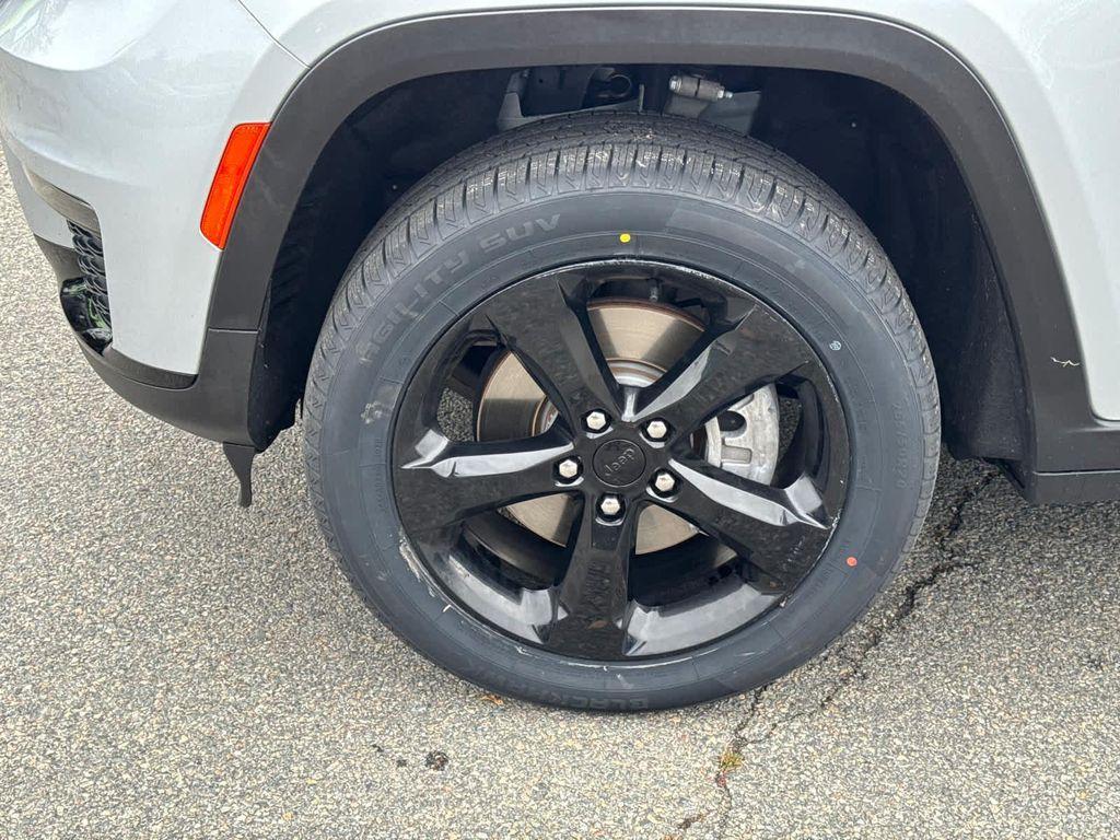used 2023 Jeep Grand Cherokee L car, priced at $29,900