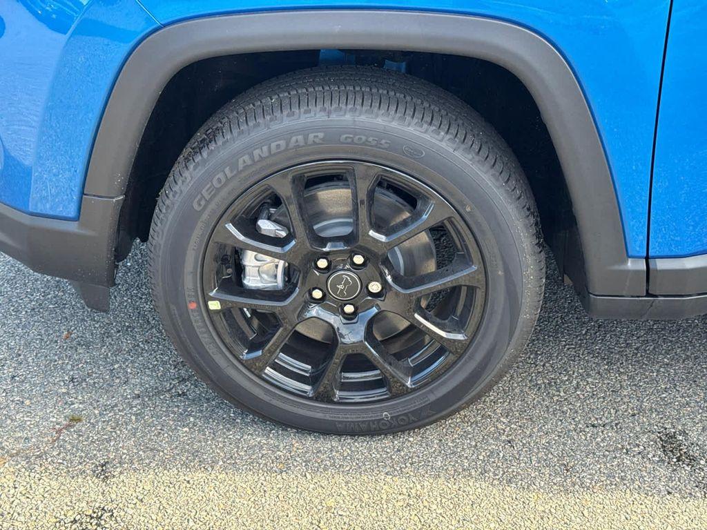 new 2026 Jeep Compass car, priced at $33,284