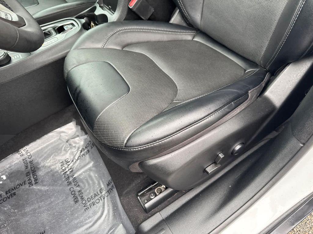 used 2022 Jeep Cherokee car, priced at $22,200