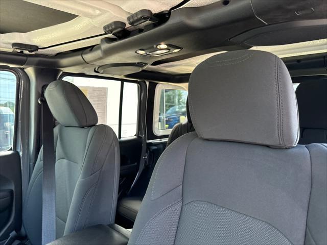 used 2021 Jeep Wrangler Unlimited car, priced at $31,900