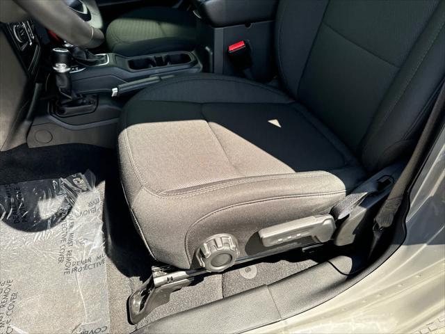 used 2021 Jeep Wrangler Unlimited car, priced at $31,900