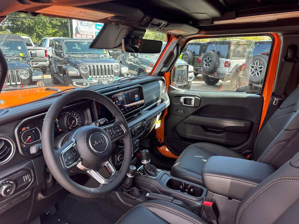 new 2025 Jeep Wrangler car, priced at $54,301