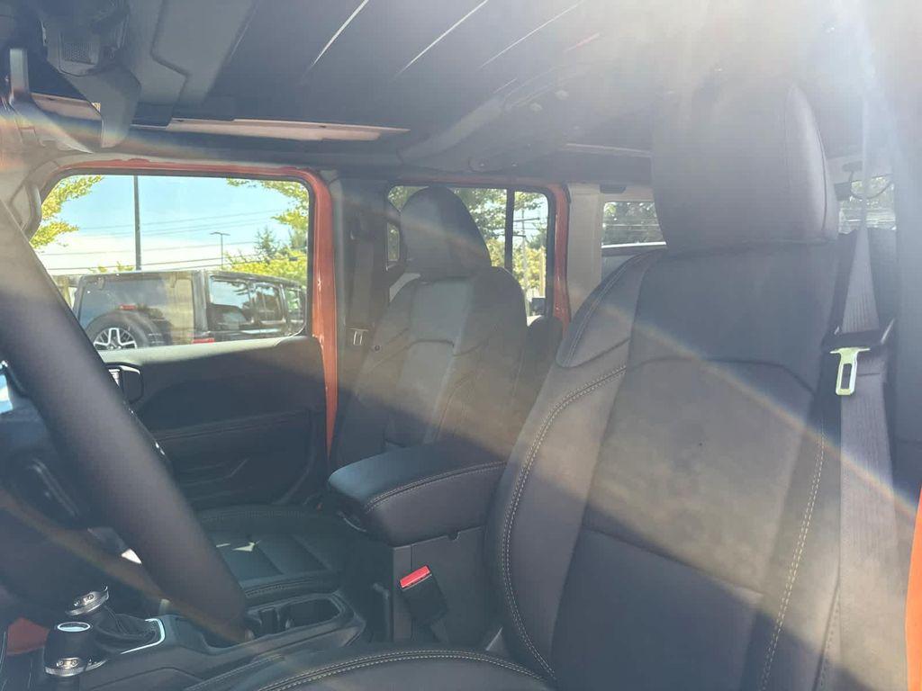 new 2025 Jeep Wrangler car, priced at $54,301