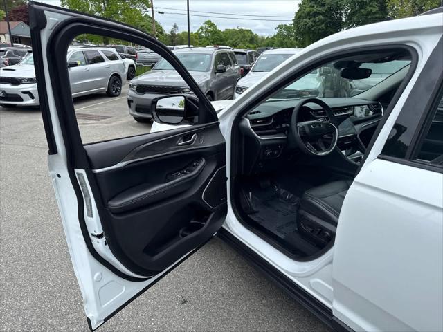 used 2022 Jeep Grand Cherokee 4xe car, priced at $32,200