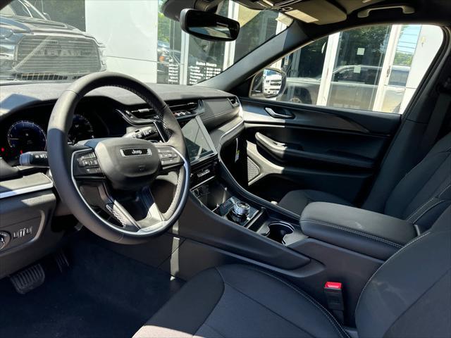 new 2024 Jeep Grand Cherokee L car, priced at $33,821