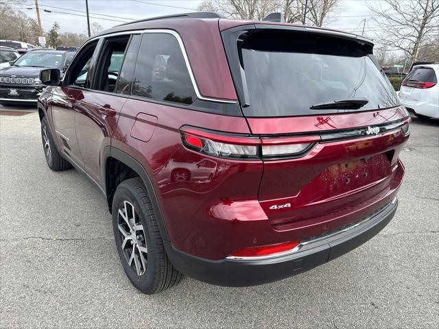 new 2025 Jeep Grand Cherokee car, priced at $38,716