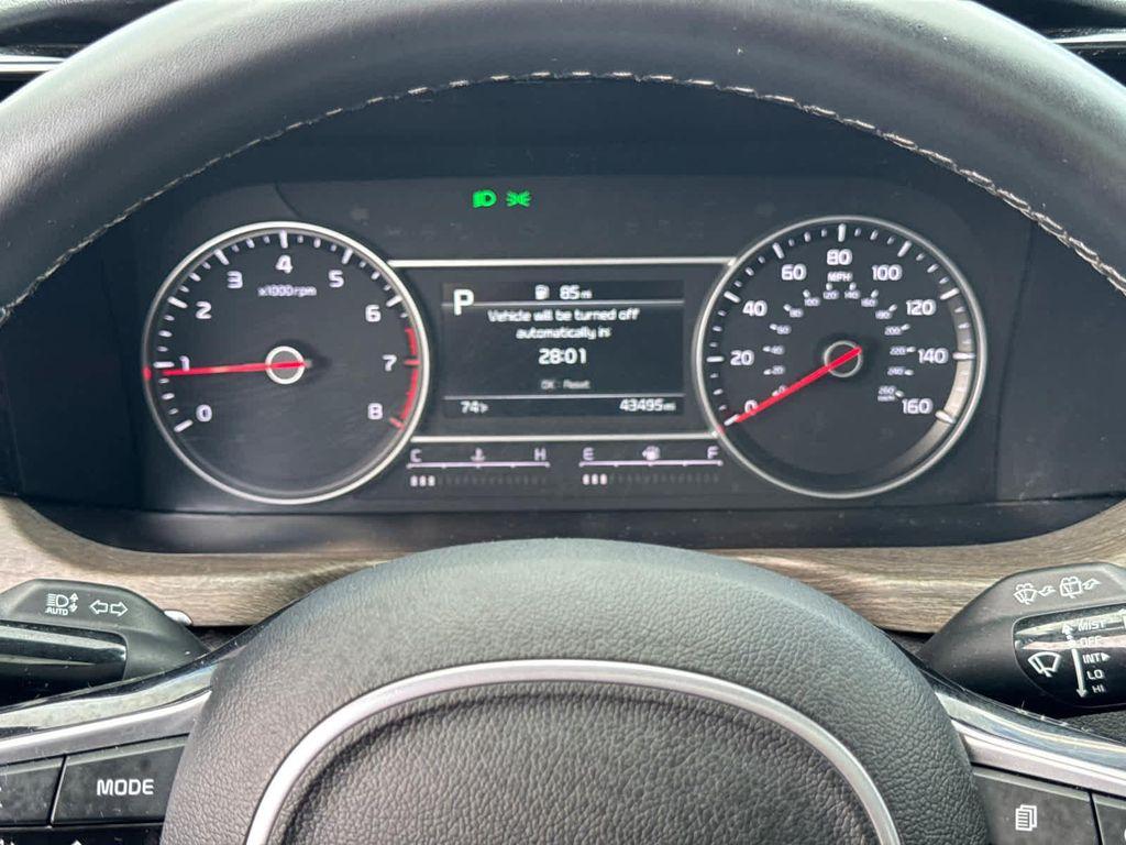 used 2023 Kia Sorento car, priced at $25,900