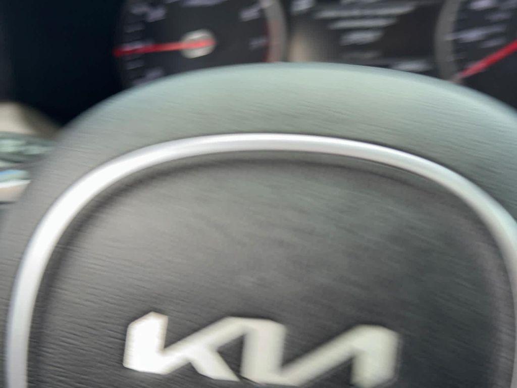 used 2023 Kia Sorento car, priced at $25,900