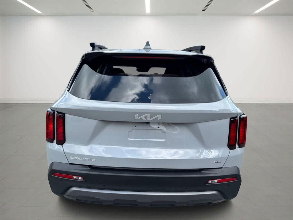 used 2023 Kia Sorento car, priced at $25,900