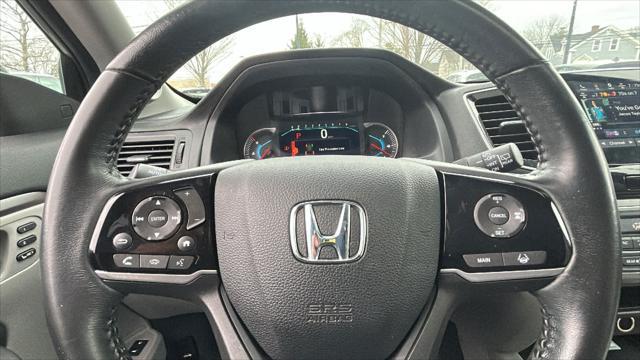 used 2022 Honda Pilot car, priced at $32,300