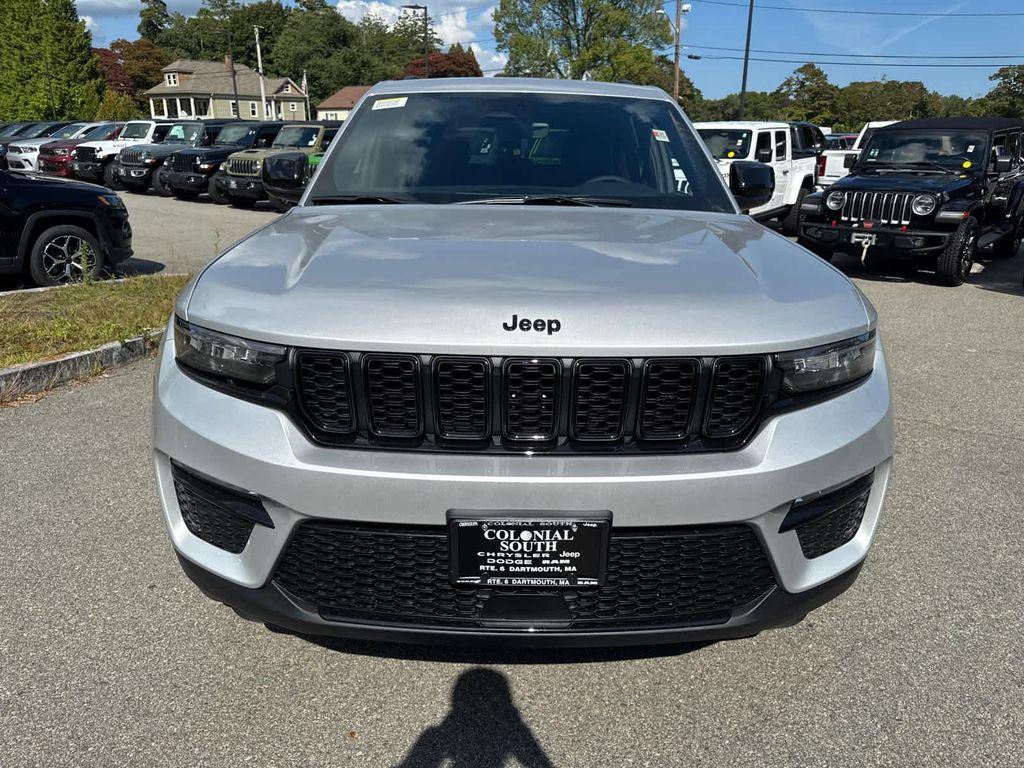 new 2025 Jeep Grand Cherokee car, priced at $46,089