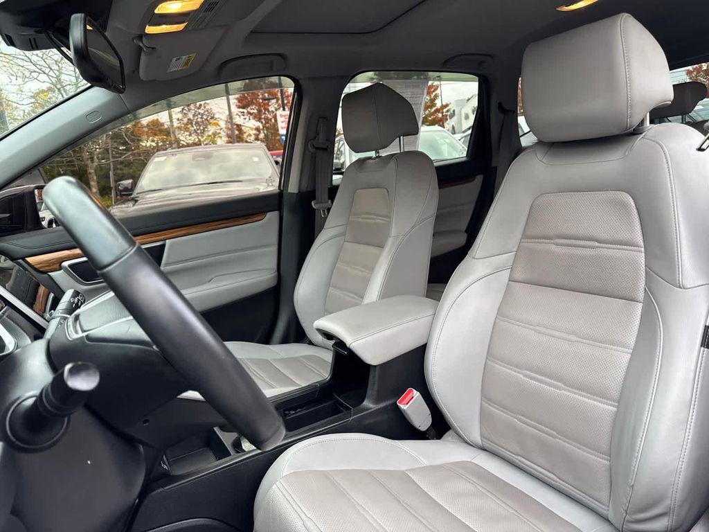 used 2022 Honda CR-V car, priced at $19,900