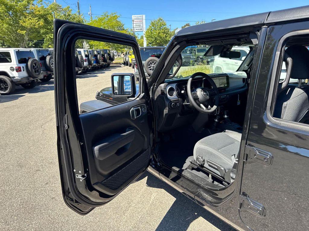 new 2025 Jeep Wrangler car, priced at $42,730