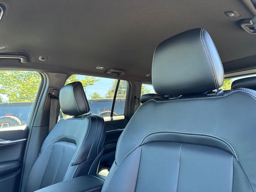 new 2025 Jeep Grand Cherokee car, priced at $45,964