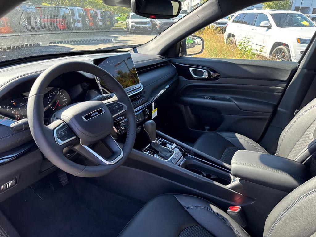 new 2026 Jeep Compass car, priced at $33,284