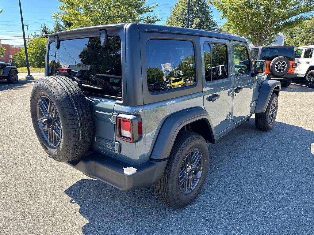 new 2025 Jeep Wrangler car, priced at $42,985