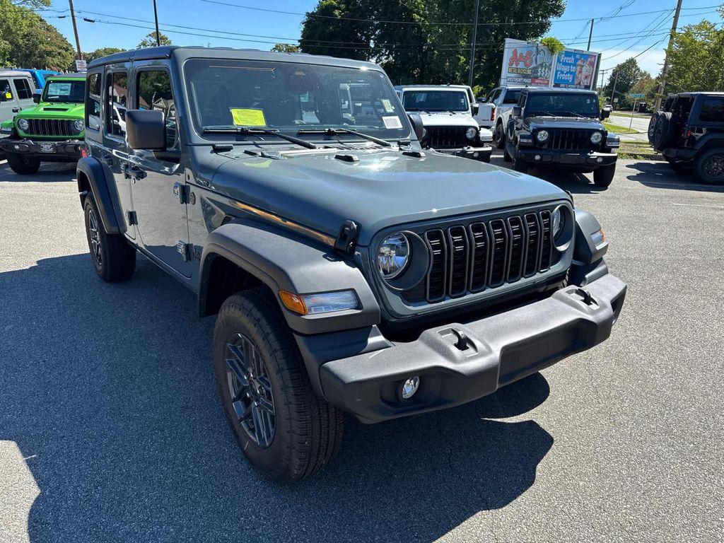 new 2025 Jeep Wrangler car, priced at $42,985