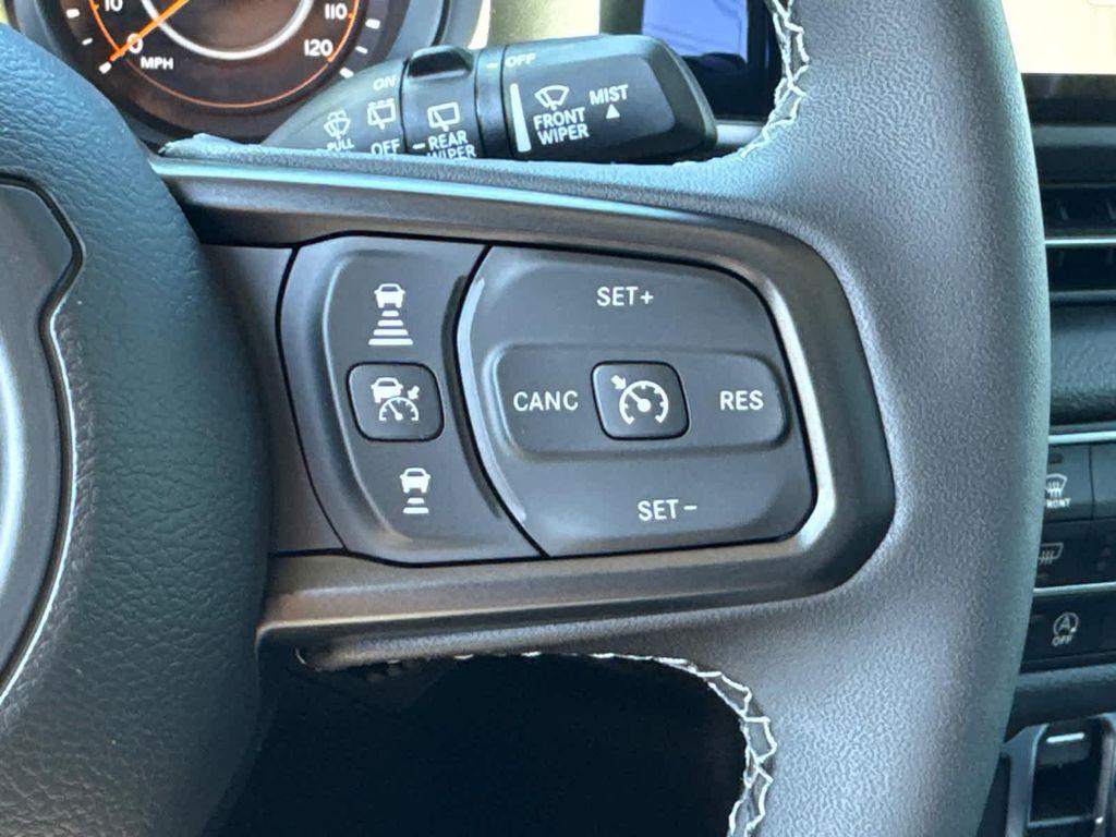 new 2025 Jeep Wrangler car, priced at $42,985