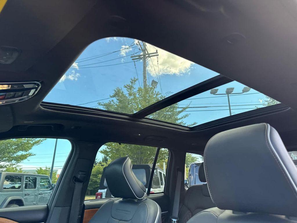 used 2022 Jeep Grand Cherokee car, priced at $45,900