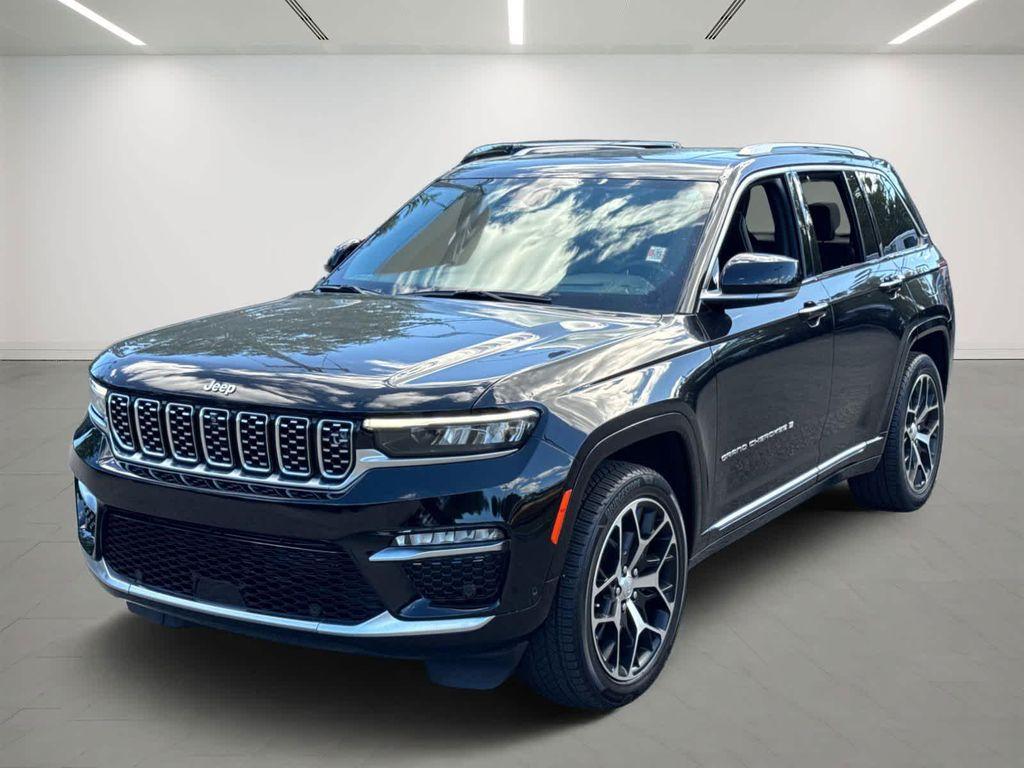 used 2022 Jeep Grand Cherokee car, priced at $45,900