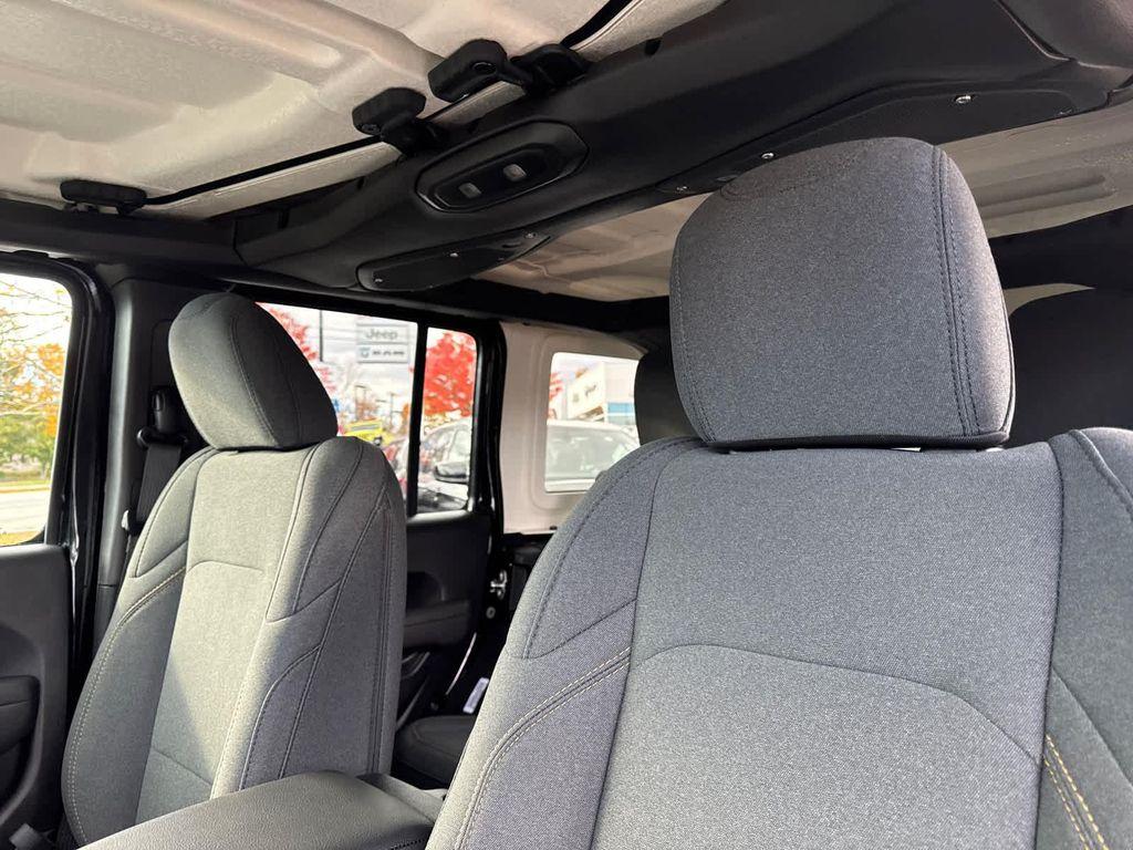 new 2026 Jeep Wrangler car, priced at $42,946