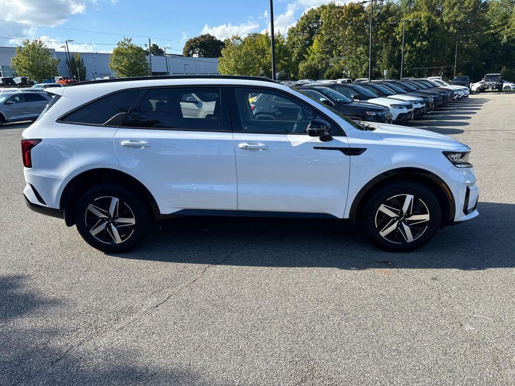 used 2022 Kia Sorento car, priced at $24,400