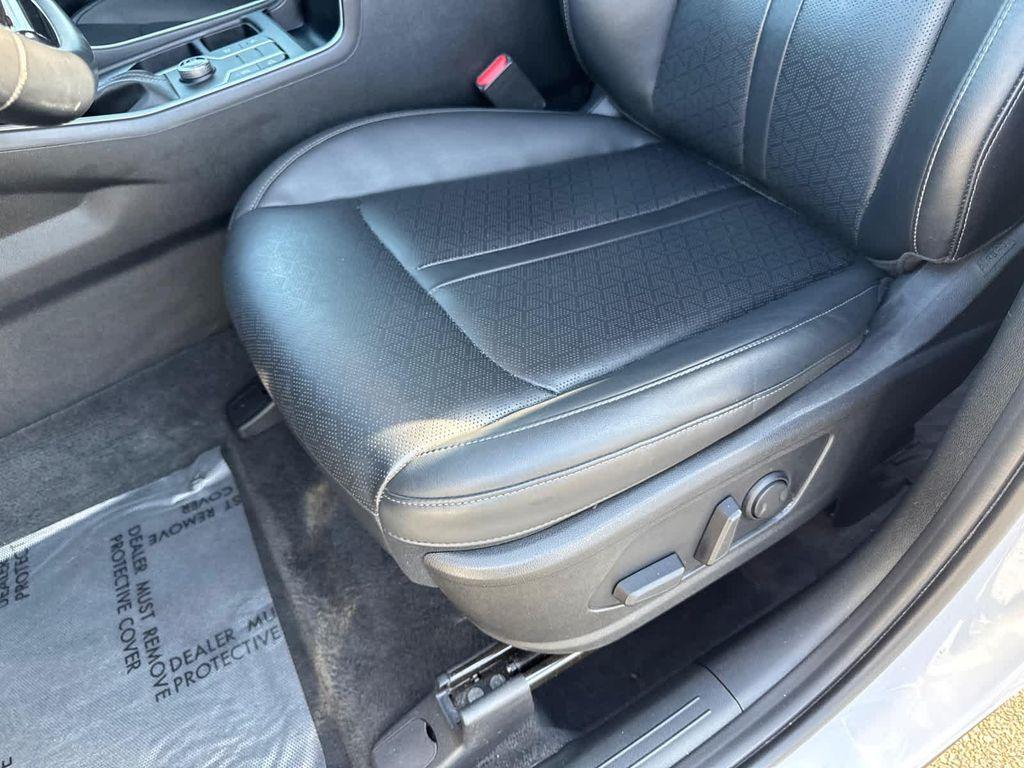 used 2022 Kia Sorento car, priced at $24,400