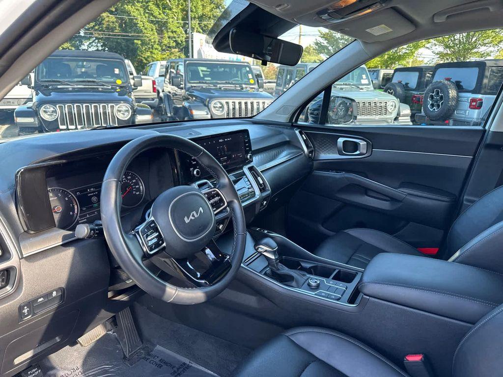 used 2022 Kia Sorento car, priced at $24,400